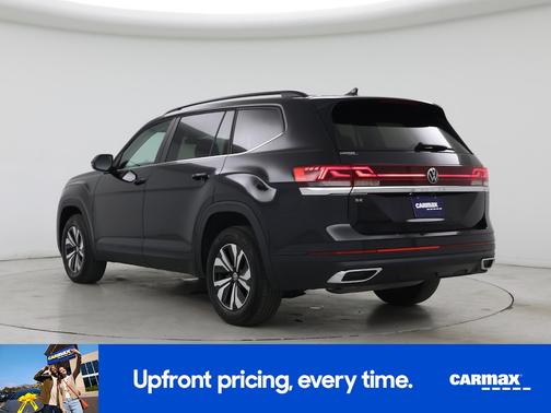 Black 2024 Volkswagen Atlas SE