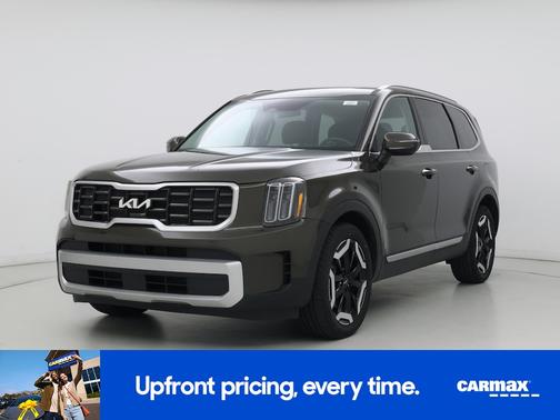 Green 2024 Kia Telluride S