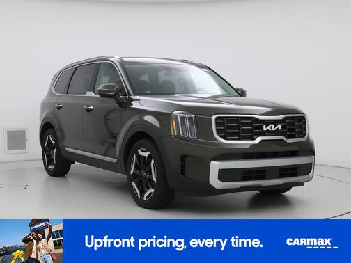 Green 2024 Kia Telluride S