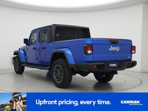 Blue 2022 Jeep Gladiator Overland
