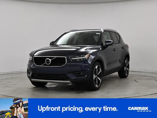 2021 Volvo XC40 T4 Momentum