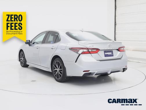 Silver 2023 Toyota Camry SE