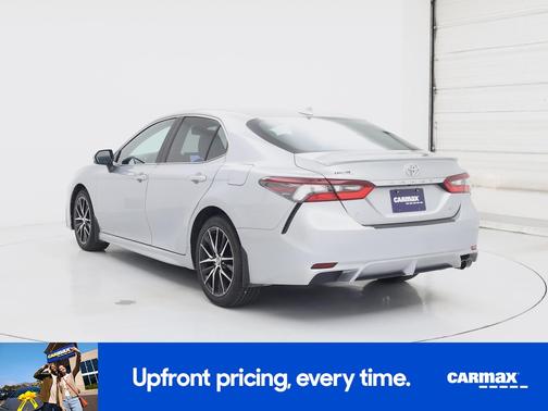 Silver 2023 Toyota Camry SE