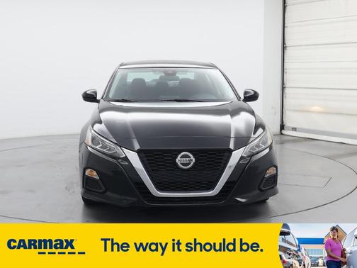 2021 Nissan Altima SV