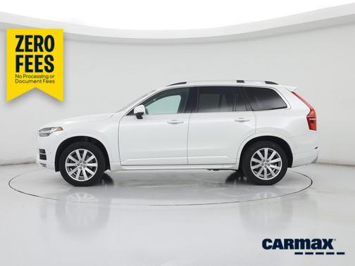 White 2018 Volvo XC90 T6 Momentum