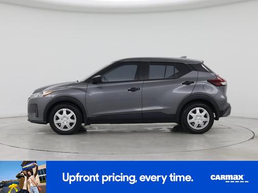 Gray 2021 Nissan Kicks S