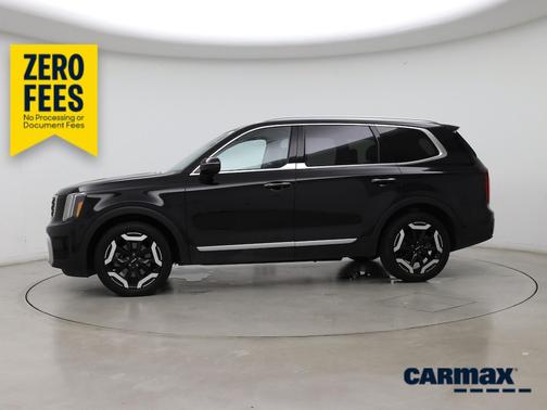 Black 2025 Kia Telluride S