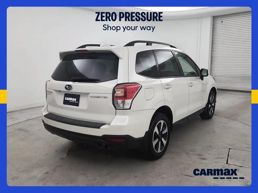 White 2018 Subaru Forester 2.5I Premium