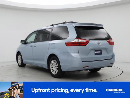 2017 Toyota Sienna XLE