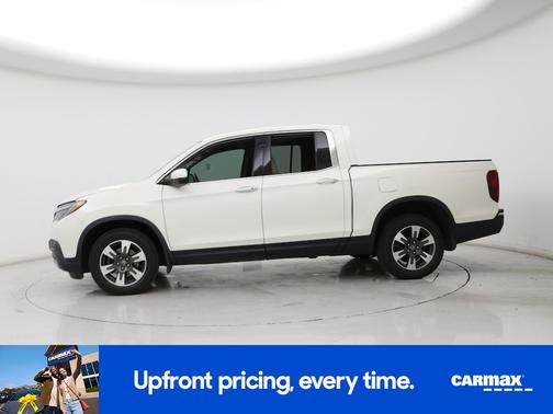 White 2019 Honda Ridgeline RTL-E