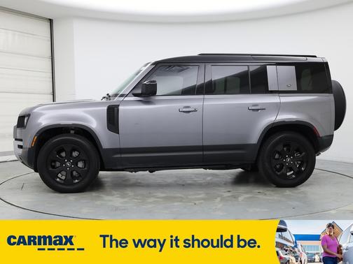 2023 Land Rover Defender 110 SE