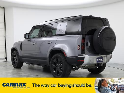 2023 Land Rover Defender 110 SE