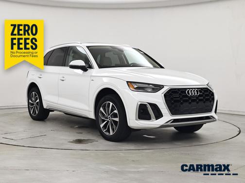 White 2024 Audi Q5 S-Line Premium Plus