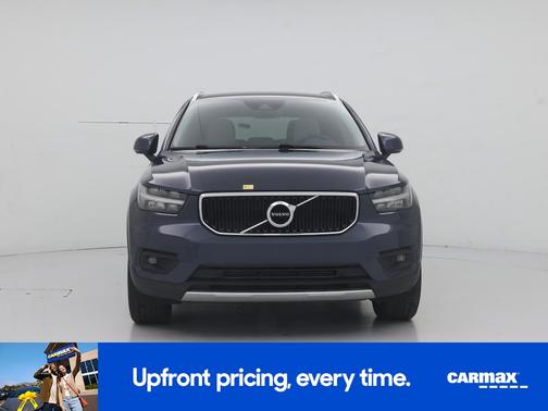2021 Volvo XC40 T5 Momentum