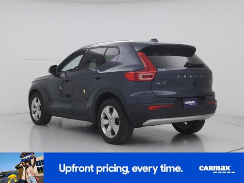 2021 Volvo XC40 T5 Momentum