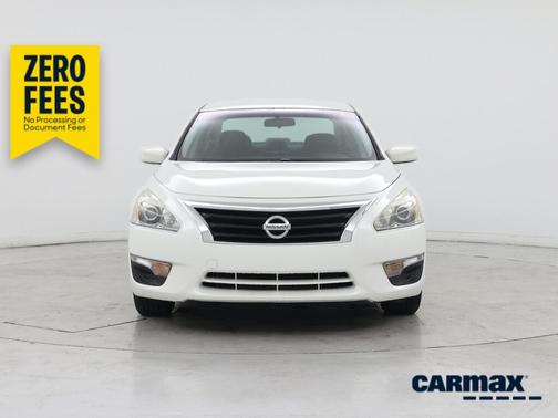 White 2014 Nissan Altima S