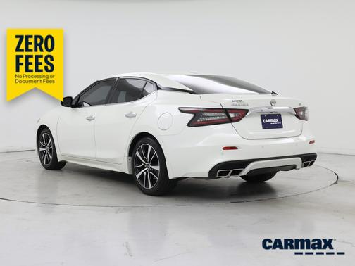 White 2023 Nissan Maxima SV