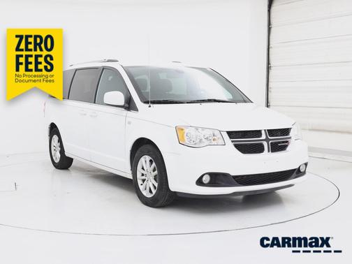 White 2019 Dodge Grand Caravan SXT