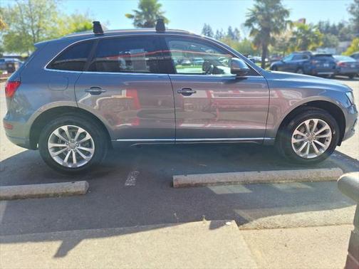 2013 Audi Q5 2.0T Premium