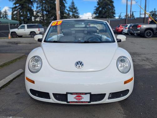 2009 Volkswagen New Beetle S