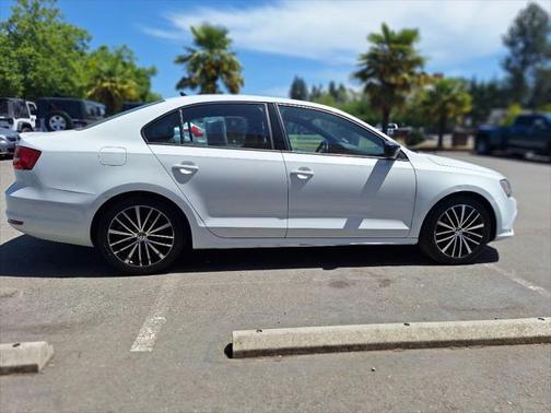 2016 Volkswagen Jetta 1.8T Sport