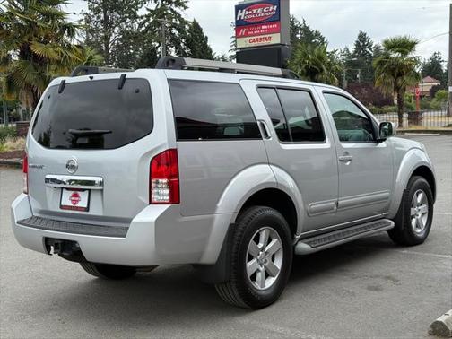 2011 Nissan Pathfinder SV