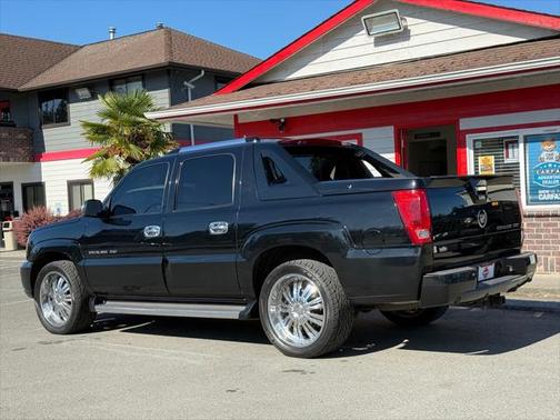 2005 Cadillac Escalade EXT Base