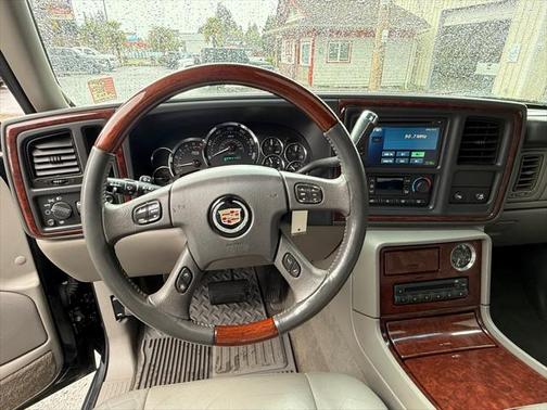 2005 Cadillac Escalade EXT Base