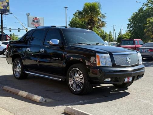 2005 Cadillac Escalade EXT Base