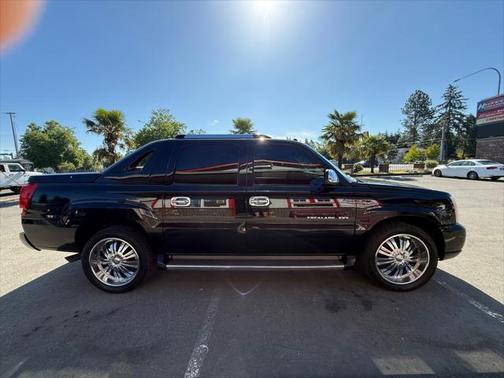 2005 Cadillac Escalade EXT Base