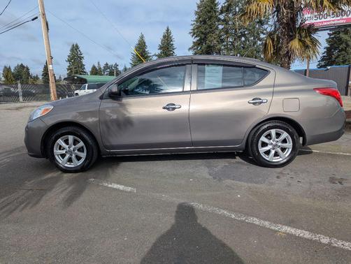 2012 Nissan Versa 1.6 S