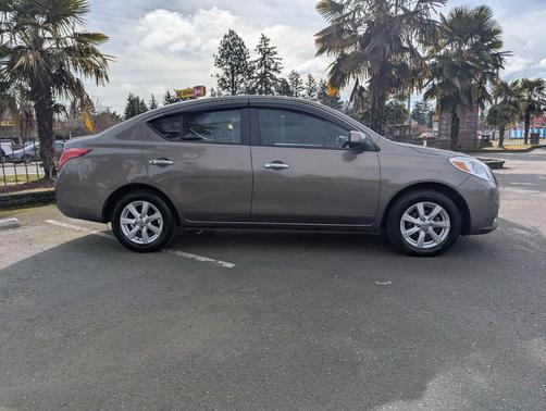 2012 Nissan Versa 1.6 S