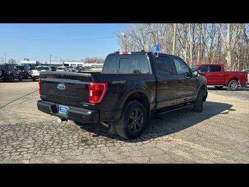 AGATE BLACK METALLIC 2023 Ford F-150 XLT