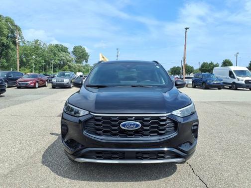 AGATE BLACK METALLIC 2024 Ford Escape ST-LINE