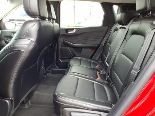 RAPID RED MET TINTED CC 2024 Ford Escape PLATINUM