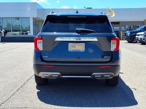 STONE BLUE METALLIC 2022 Ford Explorer XLT