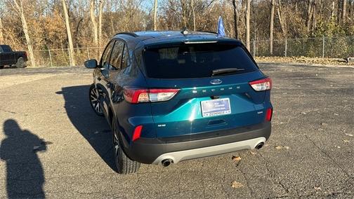 2020 Ford Escape SE SPORT