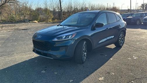 2020 Ford Escape SE SPORT