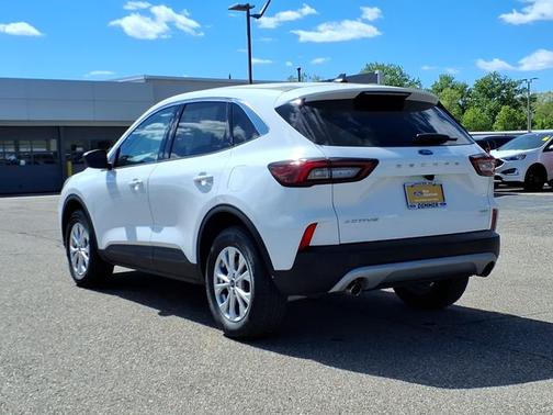 OXFORD WHITE 2023 Ford Escape ACTIVE