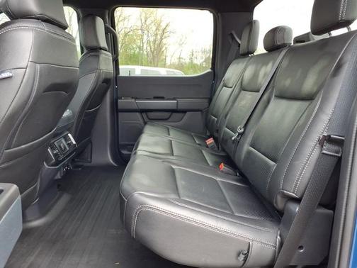 ATLAS BLUE METALLIC 2023 Ford F-150 XL