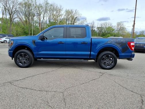 ATLAS BLUE METALLIC 2023 Ford F-150 XL