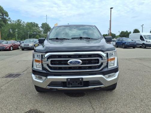 AGATE BLACK METALLIC 2023 Ford F-150 XLT
