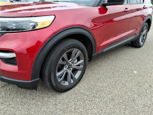 RAPID RED MET TINTED CC 2023 Ford Explorer XLT