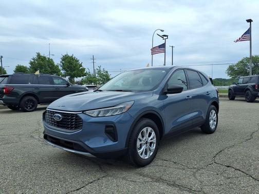 VAPOR BLUE METALLIC 2025 Ford Escape ACTIVE