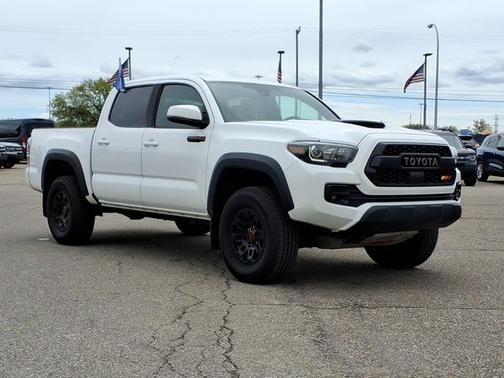 Super White 2019 Toyota Tacoma TRD PRO