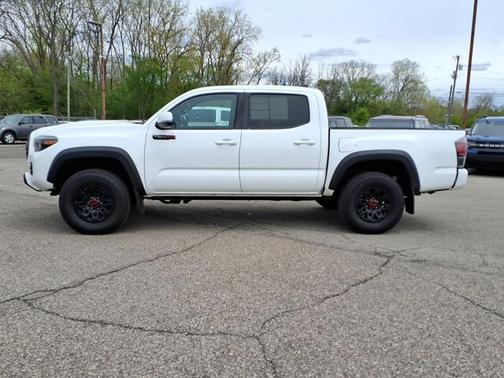 Super White 2019 Toyota Tacoma TRD PRO