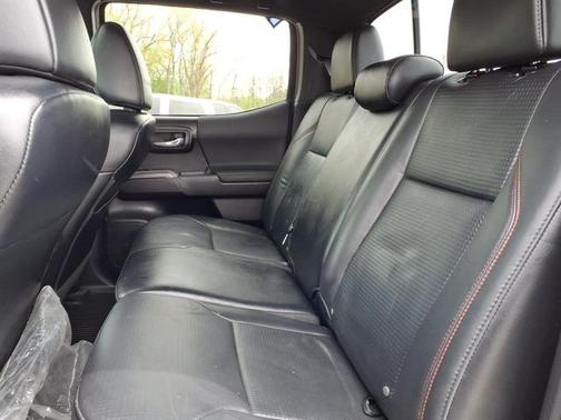 Super White 2019 Toyota Tacoma TRD PRO