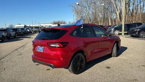 2024 Ford Escape ST-LINE ELITE