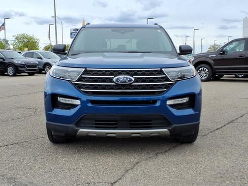 ATLAS BLUE METALLIC 2023 Ford Explorer XLT