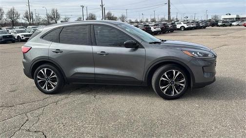 2022 Ford Escape SE